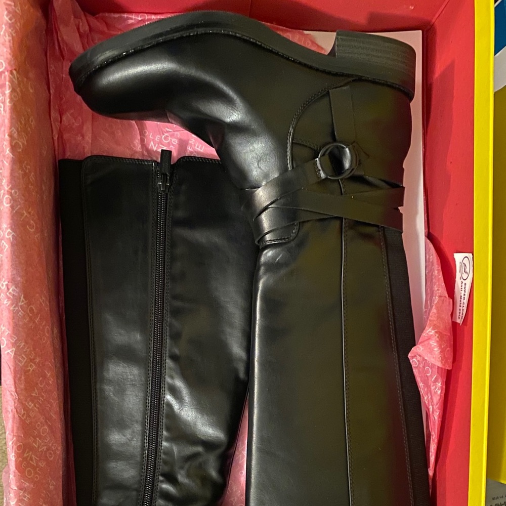 Kenneth Cole Reaction Boots